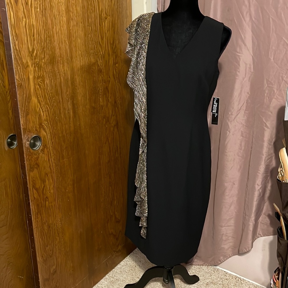 Tahari + Arthur S. Levine NWT sleeveless midi dress,sz.10